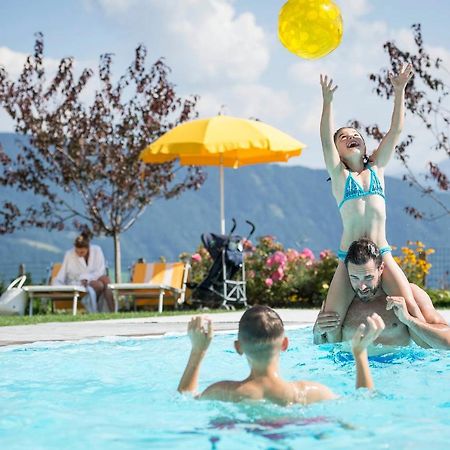 Family Home Alpenhof Maranza Bagian luar foto