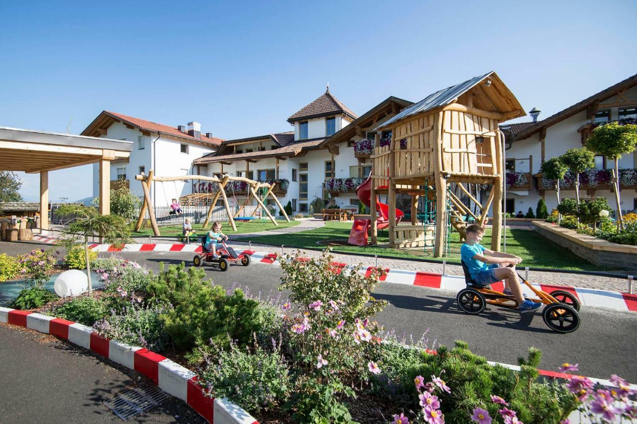 Family Home Alpenhof Maranza Bagian luar foto